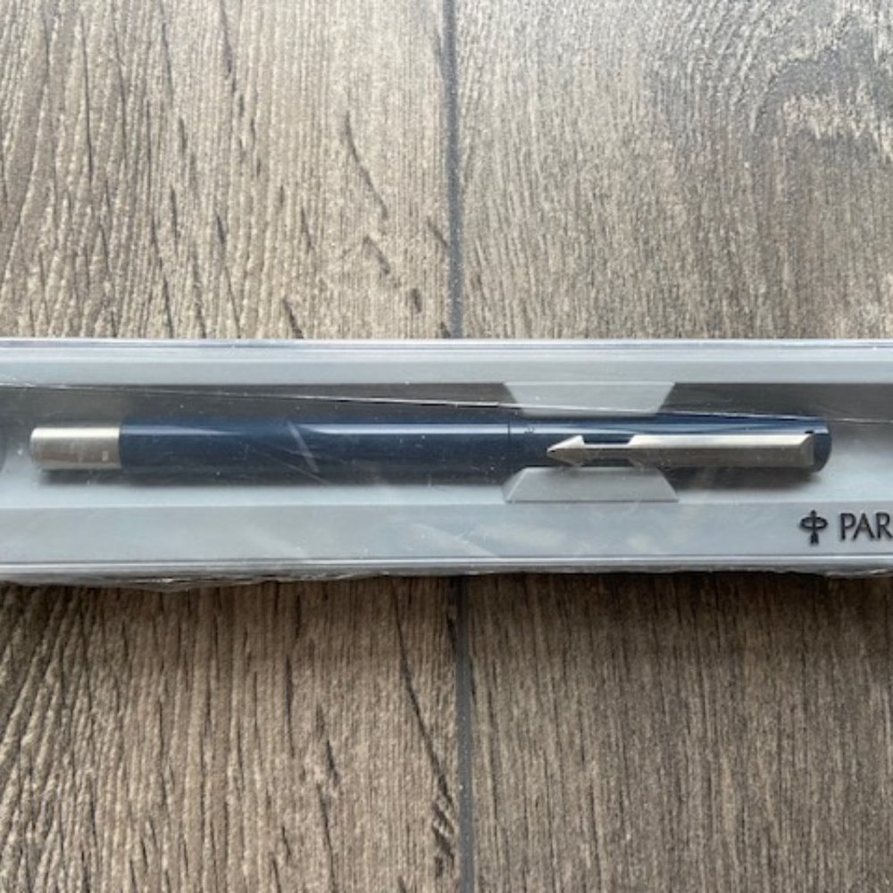 - Parker ball point pen with original Parker refill in a presentation case